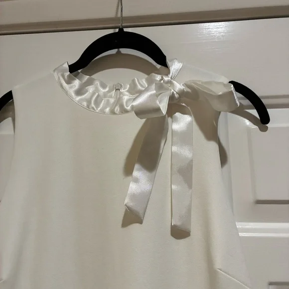 Betsey Johnson White bow ruffle dress - Picture 4 of 4